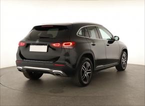 Mercedes-Benz GLA  GLA 200 