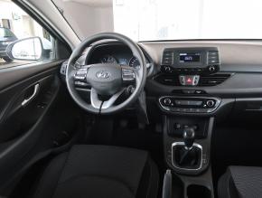 Hyundai i30  1.4 CVVT 