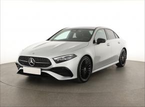 Mercedes-Benz A  A 220 4MATIC AMG Line 