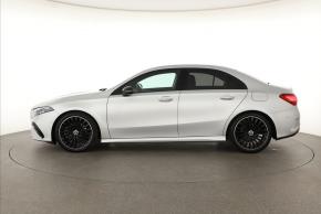 Mercedes-Benz A  A 220 4MATIC AMG Line 