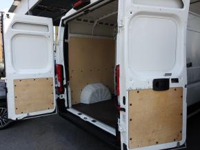 Peugeot Boxer  2.2 BlueHDi . 