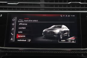 Audi Q8  50 TDI S-Line 