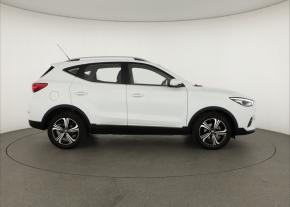 MG ZS SUV  1.5 Emotion 