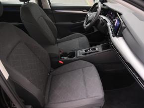 Volkswagen Golf  1.5 TSI 