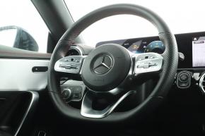 Mercedes-Benz CLA  200 AMG Paket 