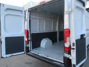 Peugeot Boxer  2.2 BlueHDi 