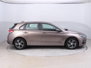 Hyundai i30  1.0 T-GDI Family 