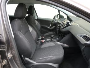 Peugeot 2008  1.2 PureTech 