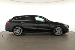 Mercedes-Benz CLA  200 AMG Paket 