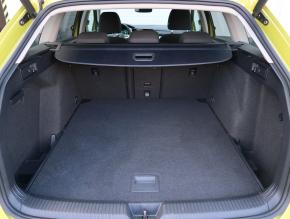 Volkswagen Golf  1.0 TSI 