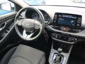 Hyundai i30 Fastback  1.0 T-GDI Family 