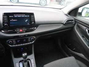 Hyundai i30 Fastback  1.0 T-GDI Family 