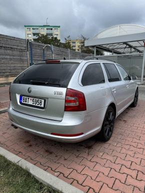 Škoda Octavia 2,0   Škoda Oktavia 