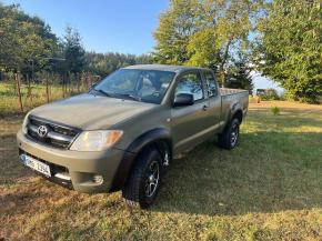 Toyota Hilux 2,5   Toyota Hilux 