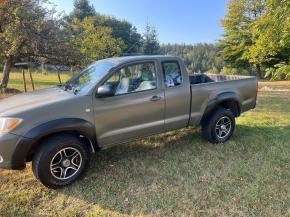 Toyota Hilux 2,5   Toyota Hilux 