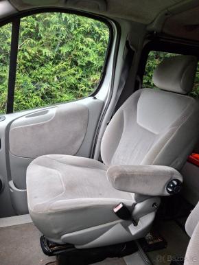 Opel Vivaro 2,5   Life 2.5 CDTi (bus) 