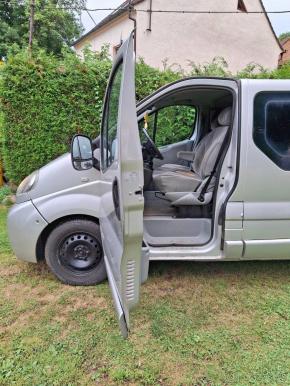 Opel Vivaro 2,5   Life 2.5 CDTi (bus) 