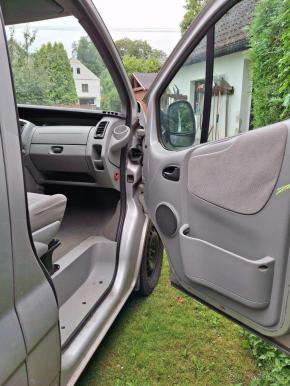 Opel Vivaro 2,5   Life 2.5 CDTi (bus) 