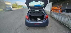 Peugeot 208 1,2   Puretech 2016 najeto 38000 