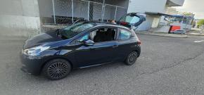 Peugeot 208 1,2   Puretech 2016 najeto 38000 