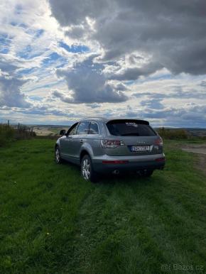 Audi Q7 3,0   Audi Q7 4L, 3.0l TDi, 176kw 