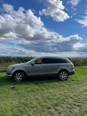 Audi Q7 3,0   Audi Q7 4L, 3.0l TDi, 176kw 