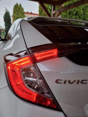 Honda Civic 1,0   civic 5D 1,0 VTEC Turbo 