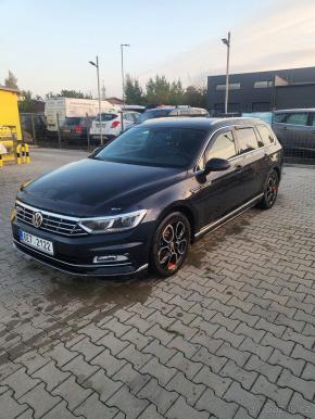 Volkswagen Passat 1,6   Prodám VW Passat RLine 