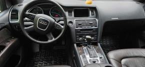 Audi Q7 3,0   Prodám Audi Q7 TDi, 176 kW 