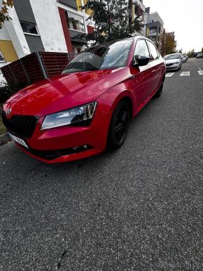 Škoda Superb 2,0   Škoda Superb III 