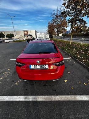 Škoda Superb 2,0   Škoda Superb III 