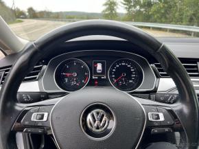 Volkswagen Passat 1,6   Volkswagen Passat B8 