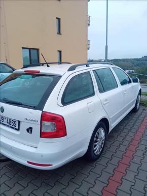 Škoda Octavia 1,6   Škoda Octavia Combi II Facelif 