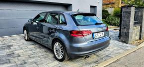 Audi A3 2,0 Spb Attraction  TDI  Audi A3 Sportba 