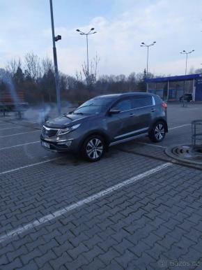 Kia Sportage 2,0   Prodam Kia Sportage 