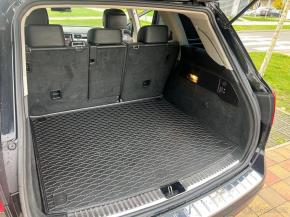 Volkswagen Touareg 3,0   Volkswagen Touareg V6 