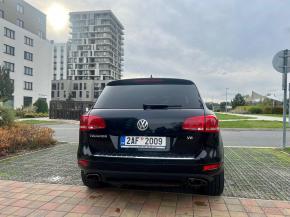 Volkswagen Touareg 3,0   Volkswagen Touareg V6 