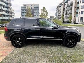 Volkswagen Touareg 3,0   Volkswagen Touareg V6 