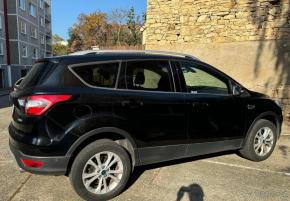 Ford Kuga 1,5   Ford Kuga EcoBoost 