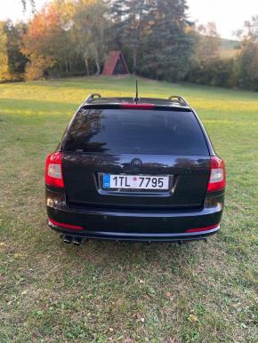 Škoda Octavia 2,0   Škoda octavia 2RS 