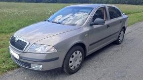 Škoda Octavia 1,6   Škoda octavia MPI 