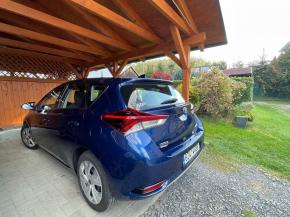 Toyota Auris 1,6   4D, r.v.2016 