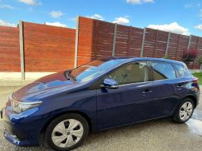 Toyota Auris 1,6   4D, r.v.2016 