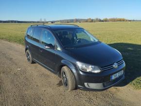 Volkswagen Touran 2,0   DSG, 2011, servisní knížka 