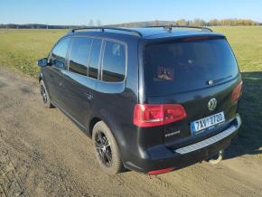 Volkswagen Touran 2,0   DSG, 2011, servisní knížka 