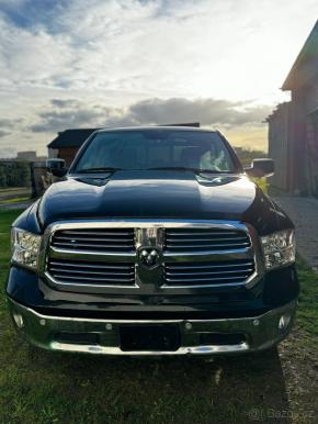 Dodge RAM 1500 V8 4x4