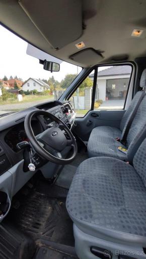 Ford Transit 2,2   74 kW, 2012, 175 000 km 