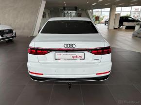 Audi A8 3,0 L 50 TDI quattro tiptronic  předvádě 