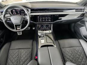 Audi A8 3,0 L 50 TDI quattro tiptronic  předvádě 