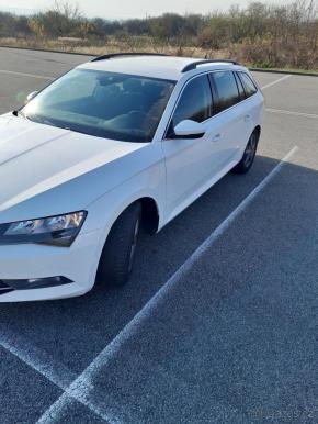 Škoda Superb 2,0   110kw. elektrické tažné 